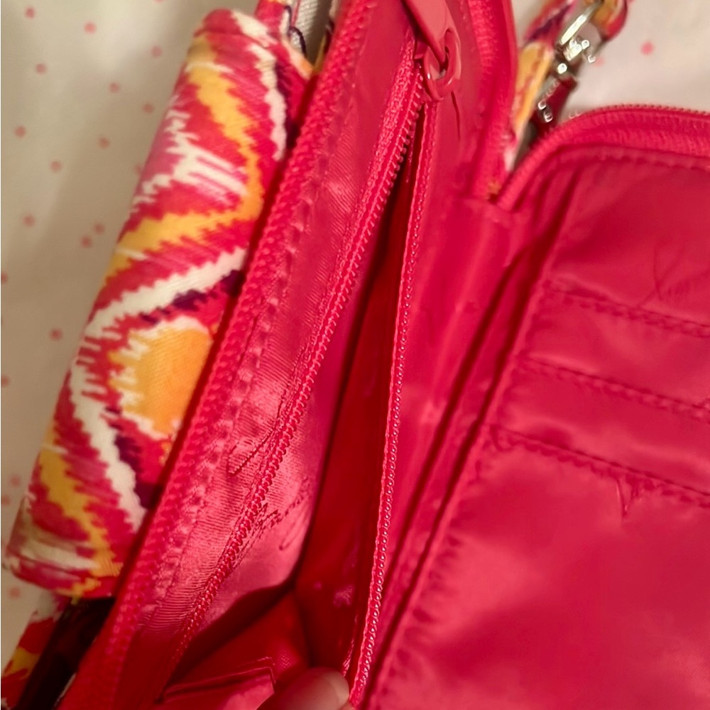 Vera Bradley Vibrant Pink and Yellow Patterned Women's Wallet NWOT - Picture 5 of 7